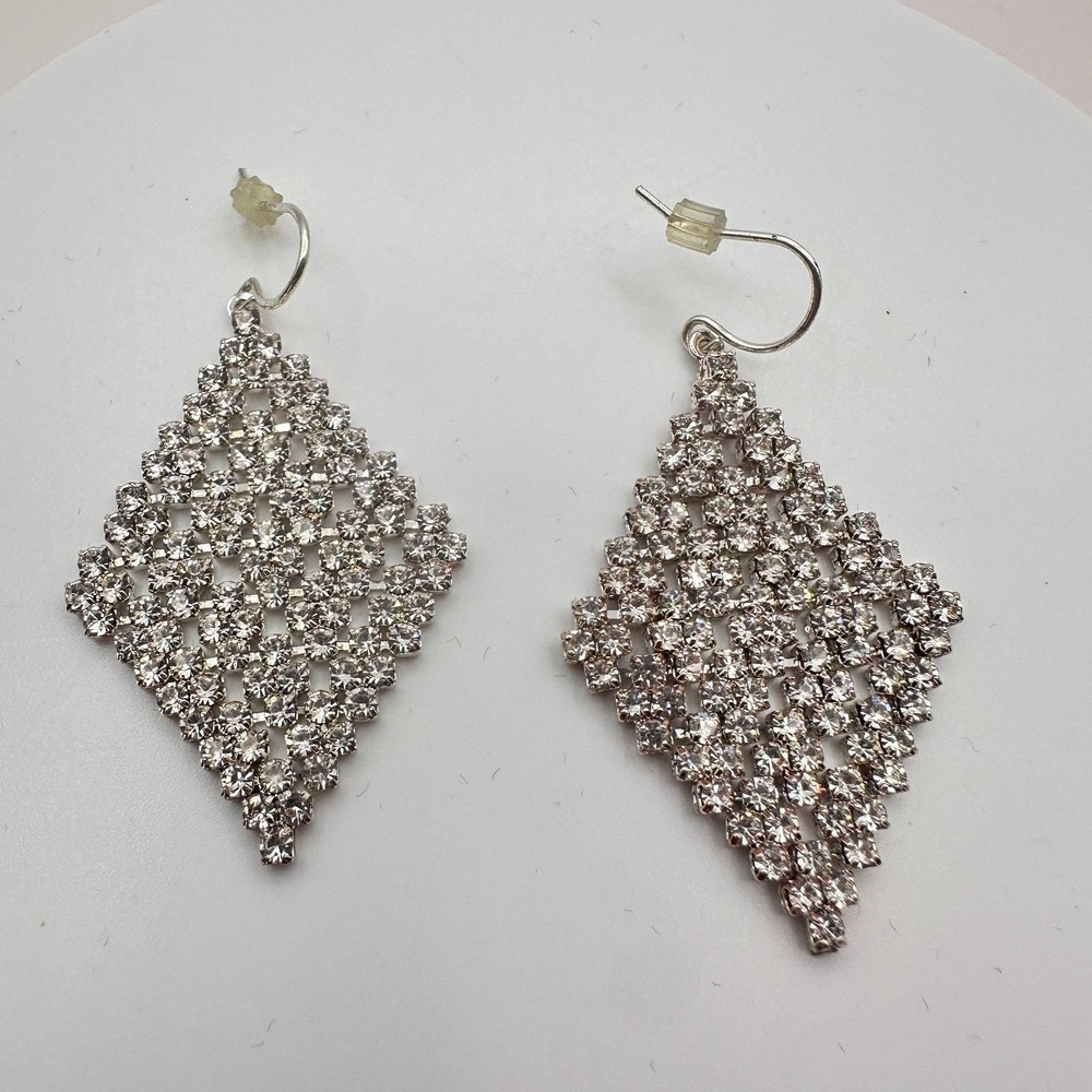Vintage 90s SilverTone Rhombus Drop Earrings White Glass Classic Fashion Jewelry